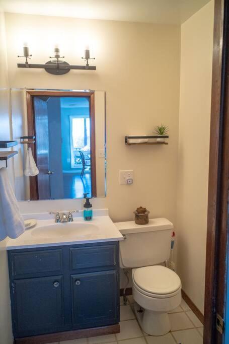 Finn'S Hideaway -Modern Family River Home Keokuk エクステリア 写真