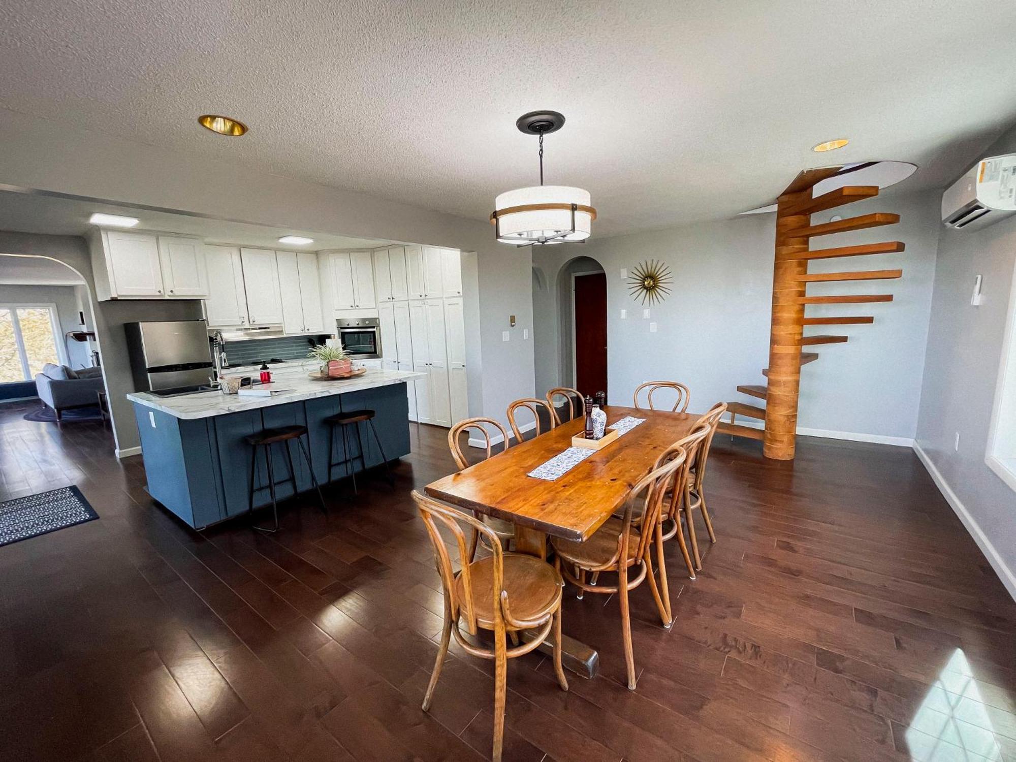 Finn'S Hideaway -Modern Family River Home Keokuk エクステリア 写真